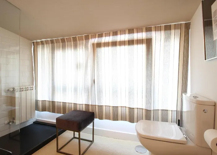 De Lujo En La Playa Del Sardinero サンタンデール